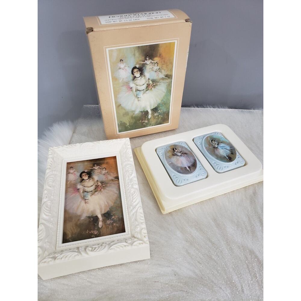 NEVER USED Avon Ballerina Beauty In‎ Motion Ballet Decorative Vintage Soap Dance